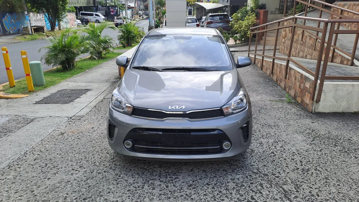 KIA SOLUTO