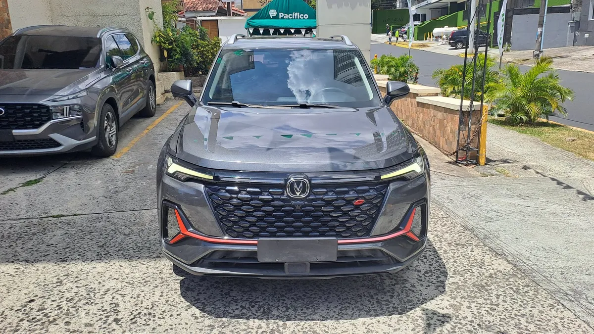 CHANGAN CS35 PLUS