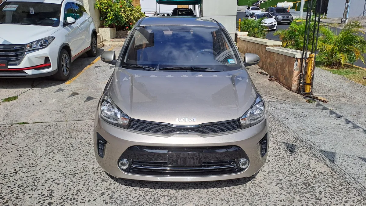KIA SOLUTO
